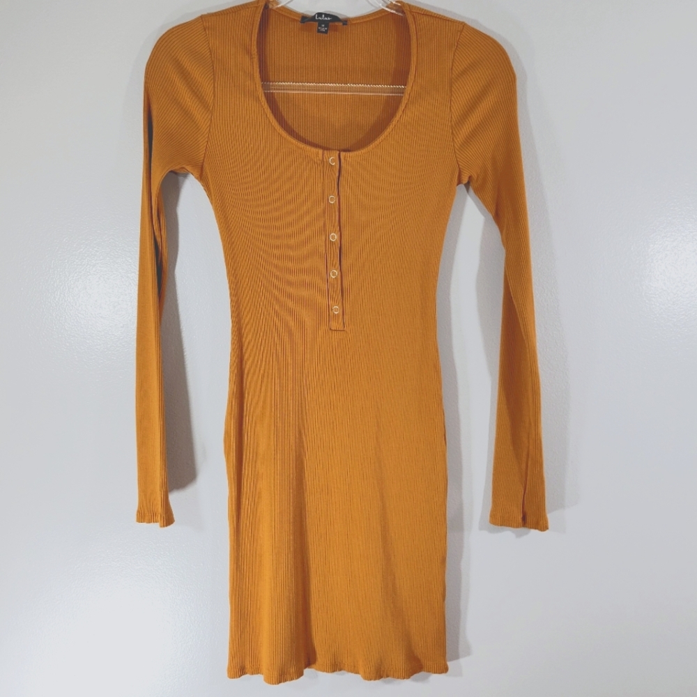 LULU'S ribbed mustard scoop neck long sleeve pullover bodycon dress